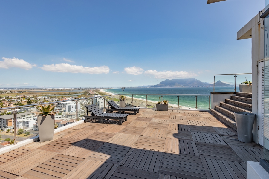 3 Bedroom Property for Sale in Waves Edge Western Cape